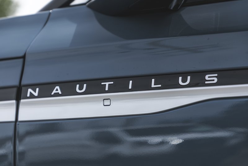 2026 Lincoln Nautilus Premiere in Nanaimo, British Columbia - 6 - w1024h768px