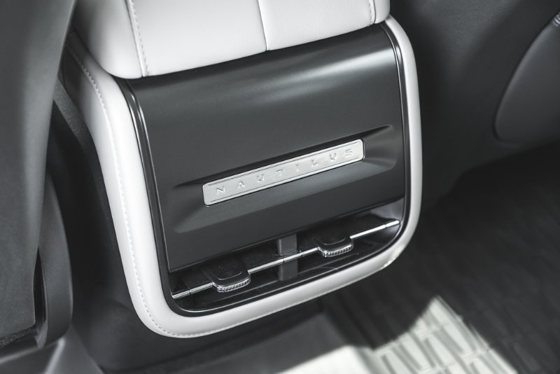 2026 Lincoln Nautilus Premiere in Nanaimo, British Columbia - 23 - w1024h768px