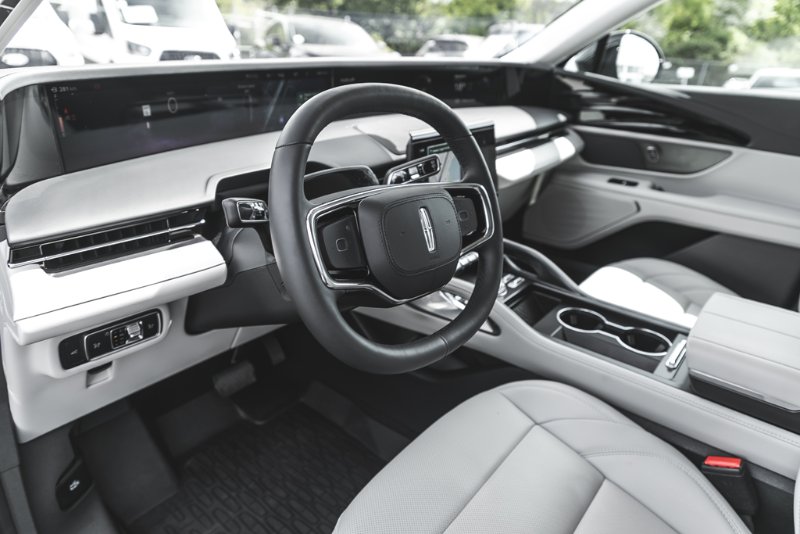 2026 Lincoln Nautilus Premiere in Nanaimo, British Columbia - 18 - w1024h768px