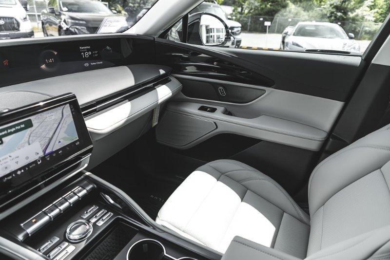 2026 Lincoln Nautilus Premiere in Nanaimo, British Columbia - 42 - w1024h768px