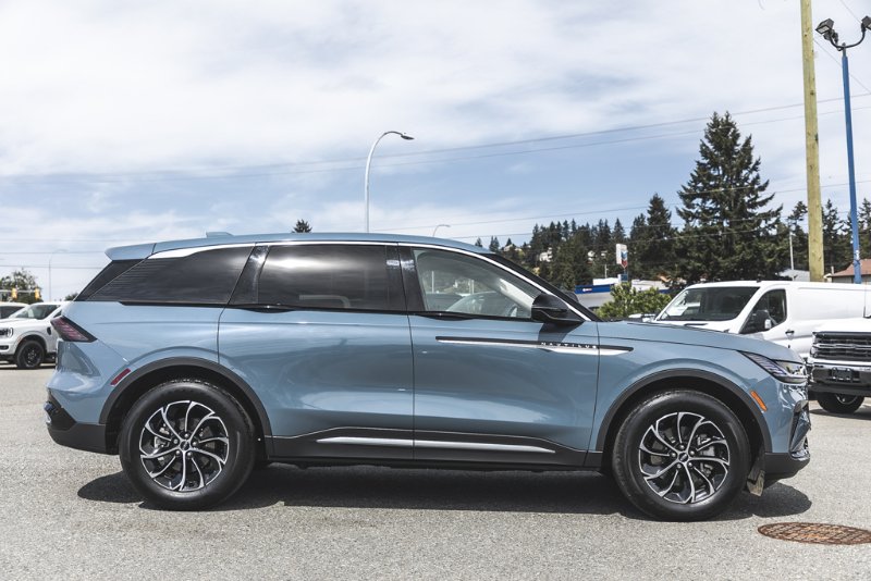 2026 Lincoln Nautilus Premiere in Nanaimo, British Columbia - 11 - w1024h768px