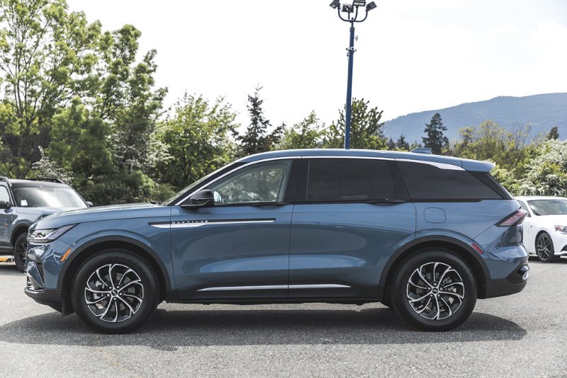 2026 Lincoln Nautilus Premiere in Nanaimo, British Columbia - 7 - w1024h768px