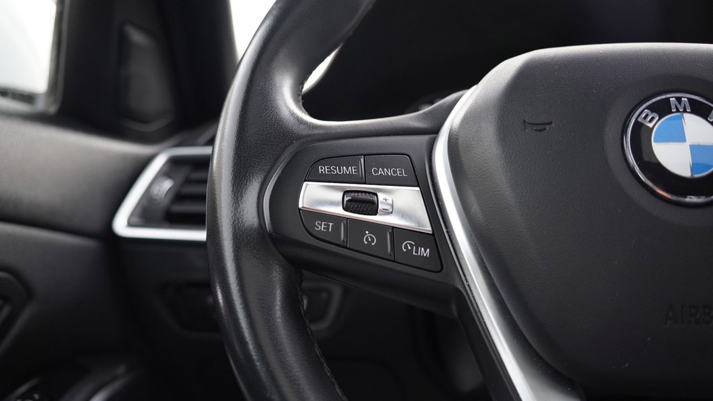 2021 BMW 3 Series 330i xDrive in Mississauga, Ontario - 17 - w1024h768px