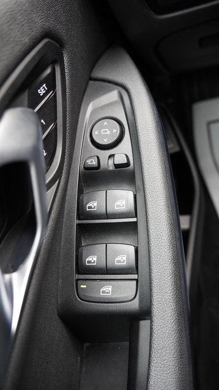 2021 BMW 3 Series 330i xDrive in Mississauga, Ontario - 19 - w1024h768px