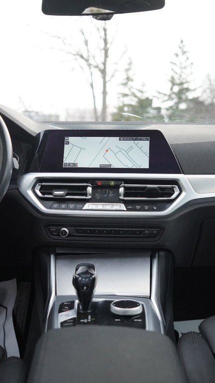 2021 BMW 3 Series 330I XDRIVE in Mississauga, Ontario - 11 - w1024h768px