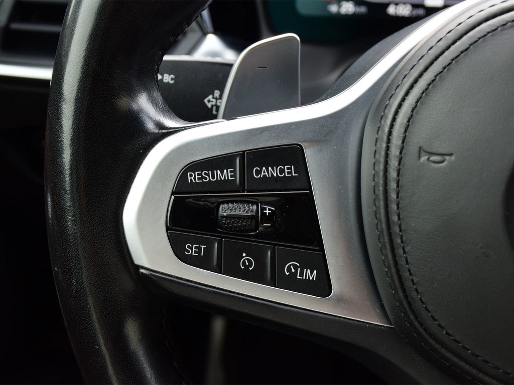 2022 BMW 3 Series 330i xDrive in Mississauga, Ontario - 22 - w1024h768px