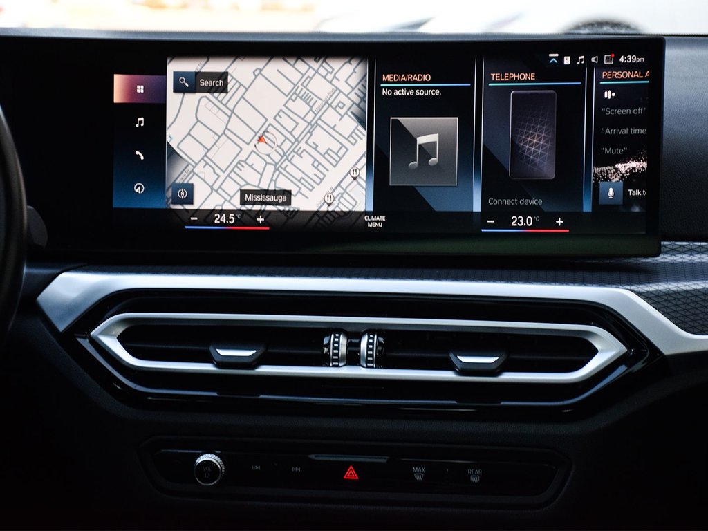 2023 BMW 3 Series 330i xDrive in Mississauga, Ontario - 14 - w1024h768px