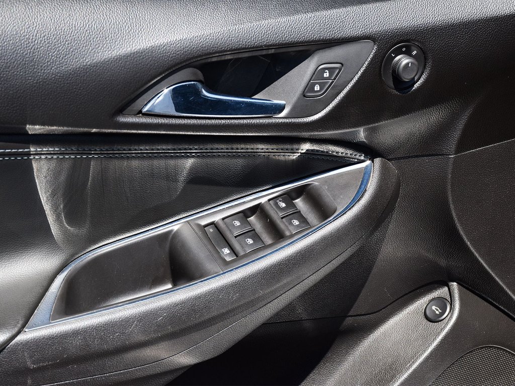 2017 Chevrolet Cruze Premier in Mississauga, Ontario - 9 - w1024h768px