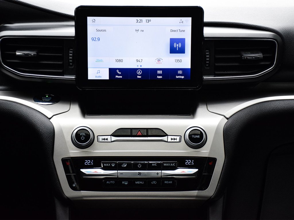 2021 Ford Explorer XLT in Mississauga, Ontario - 14 - w1024h768px