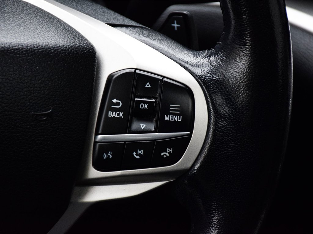 2021 Ford Explorer XLT in Mississauga, Ontario - 22 - w1024h768px