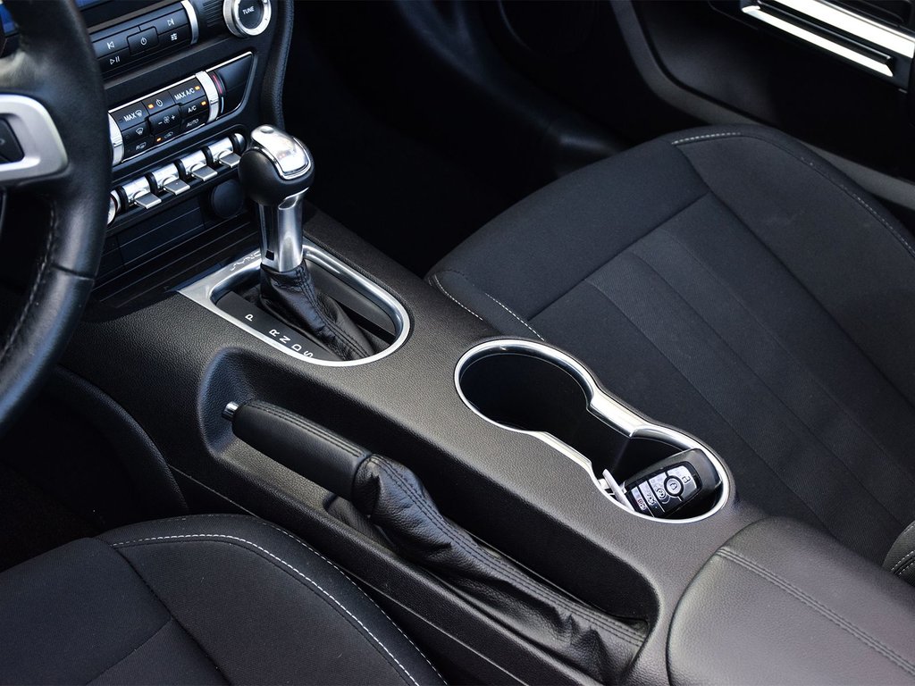 2020 Ford Mustang ECOBOOST in Mississauga, Ontario - 9 - w1024h768px