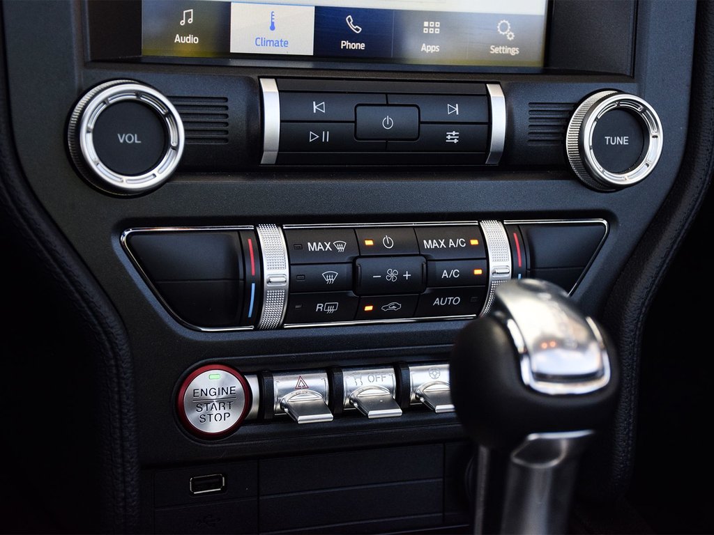 2020 Ford Mustang ECOBOOST in Mississauga, Ontario - 20 - w1024h768px