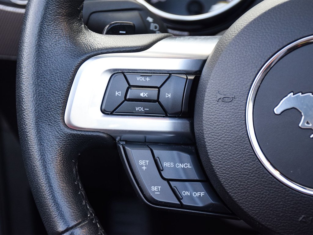 2020 Ford Mustang ECOBOOST in Mississauga, Ontario - 15 - w1024h768px