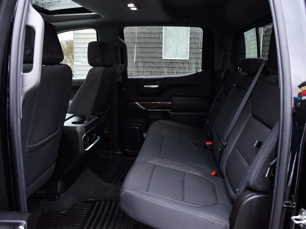 2021 GMC Sierra 1500 Elevation in Mississauga, Ontario - 11 - w1024h768px