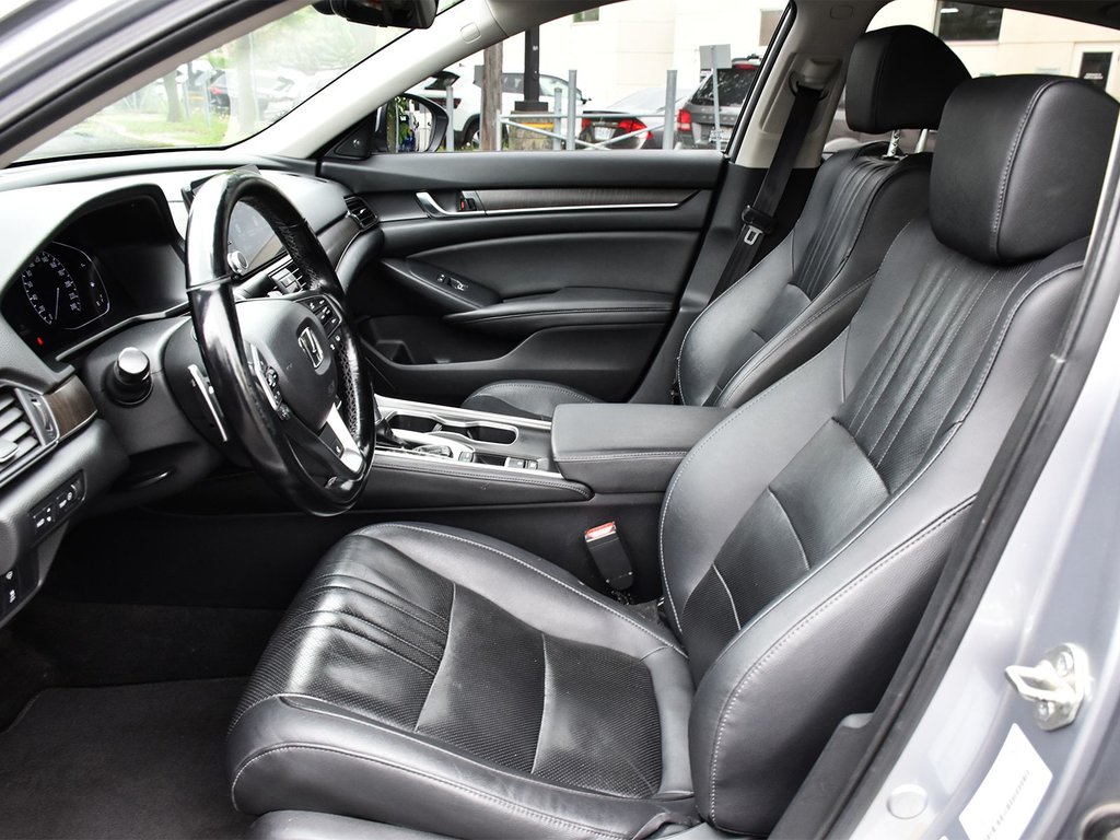 2019 Honda Accord Sedan Touring in Mississauga, Ontario - 7 - w1024h768px