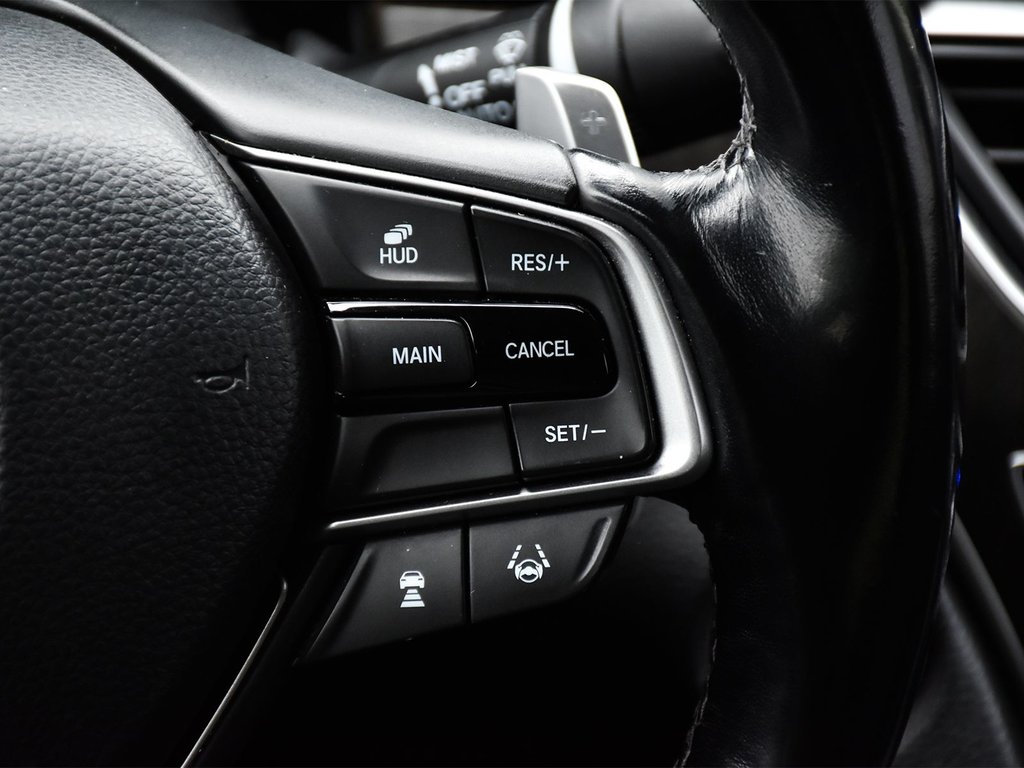 2019 Honda Accord Sedan Touring in Mississauga, Ontario - 19 - w1024h768px