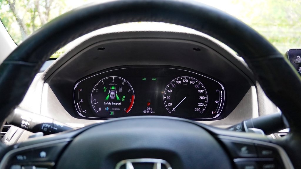 2020 Honda Accord Sedan TOURING in Mississauga, Ontario - 11 - w1024h768px