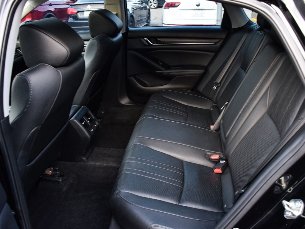 2020 Honda Accord Sedan EX-L in Mississauga, Ontario - 11 - w1024h768px