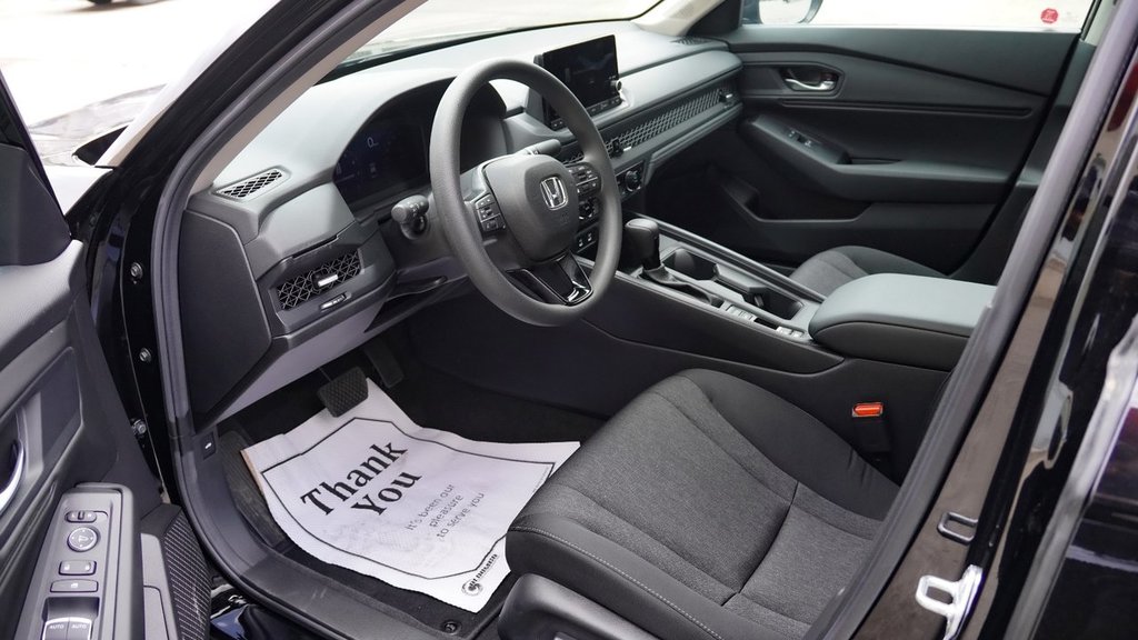 2024 Honda Accord Sedan EX in Mississauga, Ontario - 13 - w1024h768px