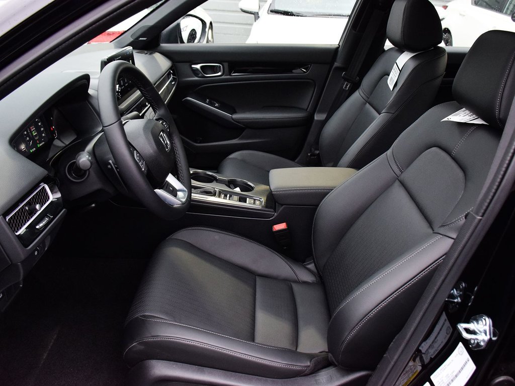 2025 Honda Civic Sedan Hybrid Sport Touring in Mississauga, Ontario - 7 - w1024h768px