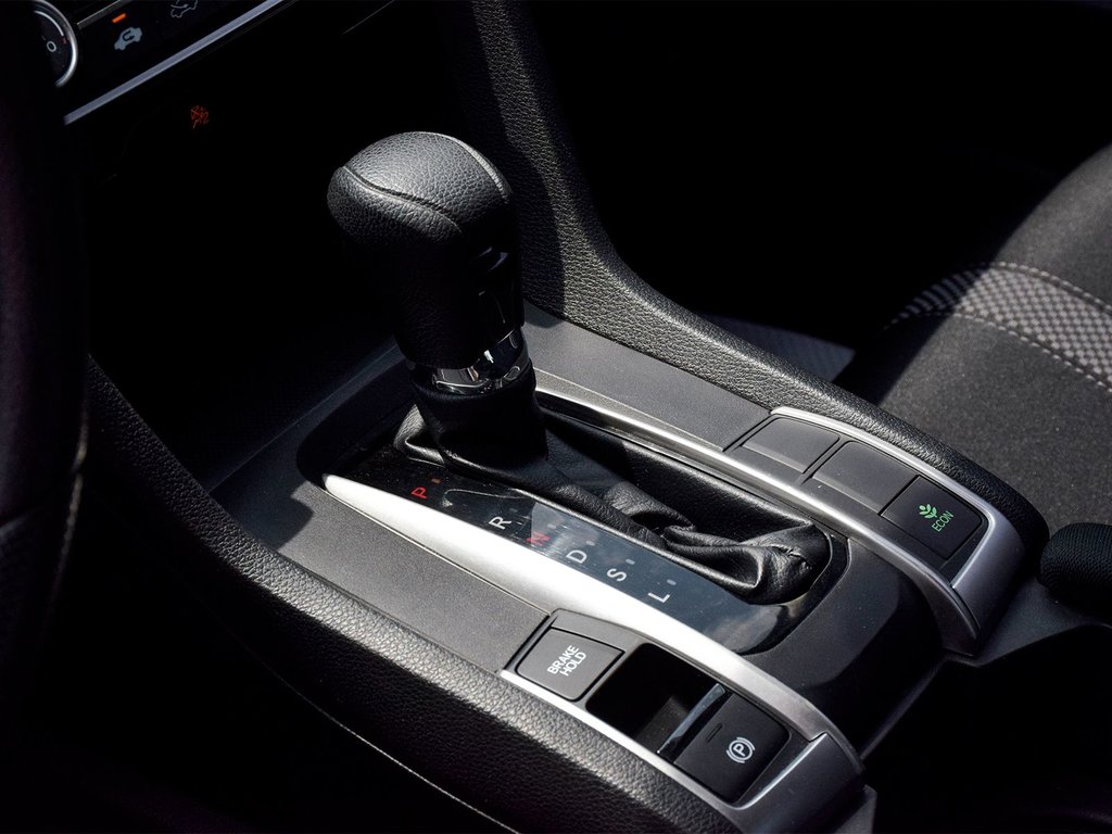 2021 Honda Civic Sedan LX in Mississauga, Ontario - 7 - w1024h768px