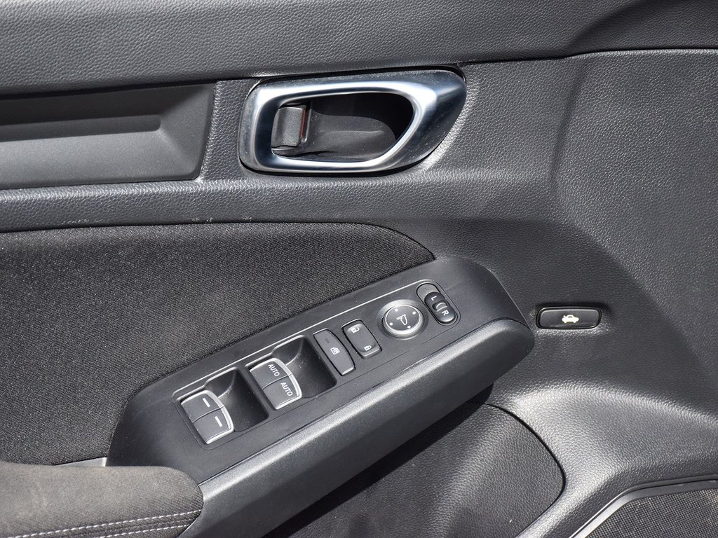 2022 Honda Civic Sedan Sport in Mississauga, Ontario - 9 - w1024h768px