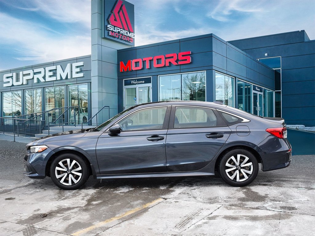 2022 Honda Civic Sedan LX in Mississauga, Ontario - 2 - w1024h768px
