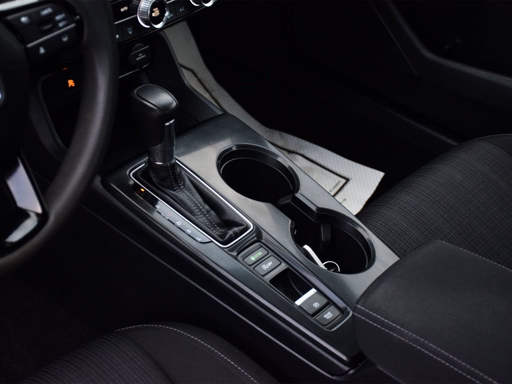 2022 Honda Civic Sedan LX in Mississauga, Ontario - 8 - w1024h768px