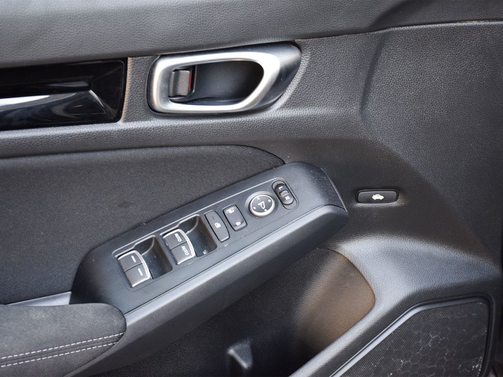 2023 Honda Civic Sedan EX in Mississauga, Ontario - 10 - w1024h768px