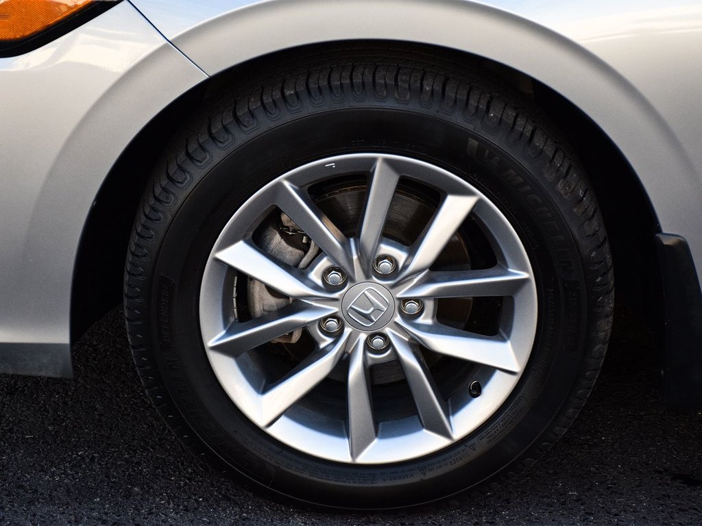 2023 Honda Civic Sedan EX in Mississauga, Ontario - 5 - w1024h768px