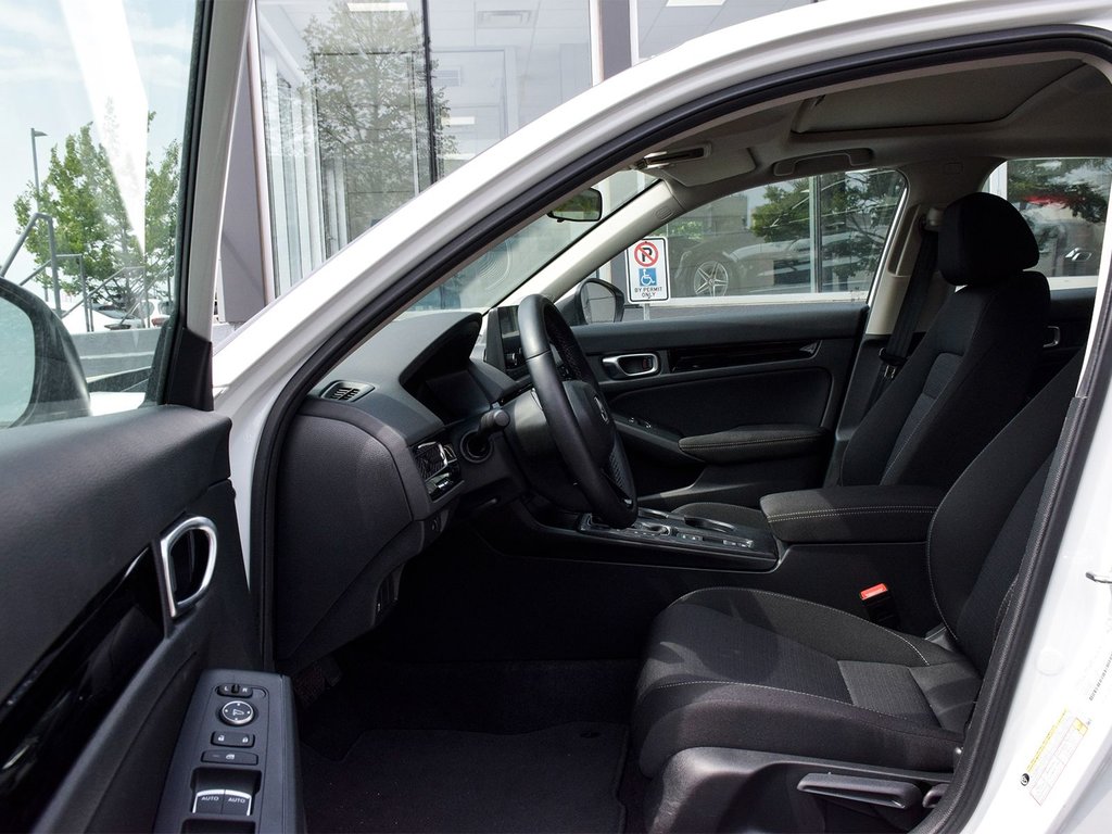 2024 Honda Civic Sedan EX in Mississauga, Ontario - 11 - w1024h768px