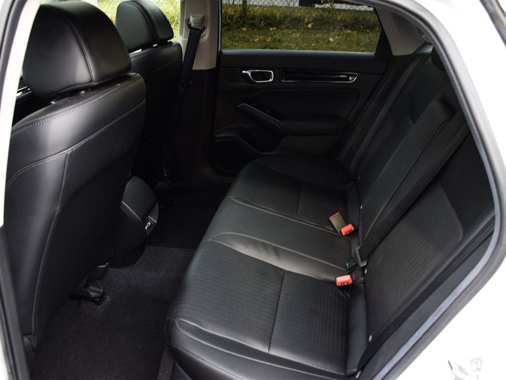 2024 Honda Civic Sedan Touring in Mississauga, Ontario - 11 - w1024h768px