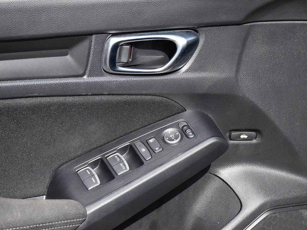 2022 Honda Civic Sedan SPORT in Mississauga, Ontario - 10 - w1024h768px