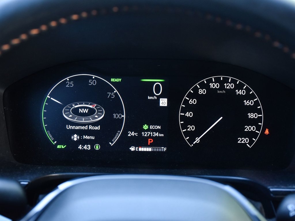 2024 Honda CR-V HYBRID Touring in Mississauga, Ontario - 19 - w1024h768px