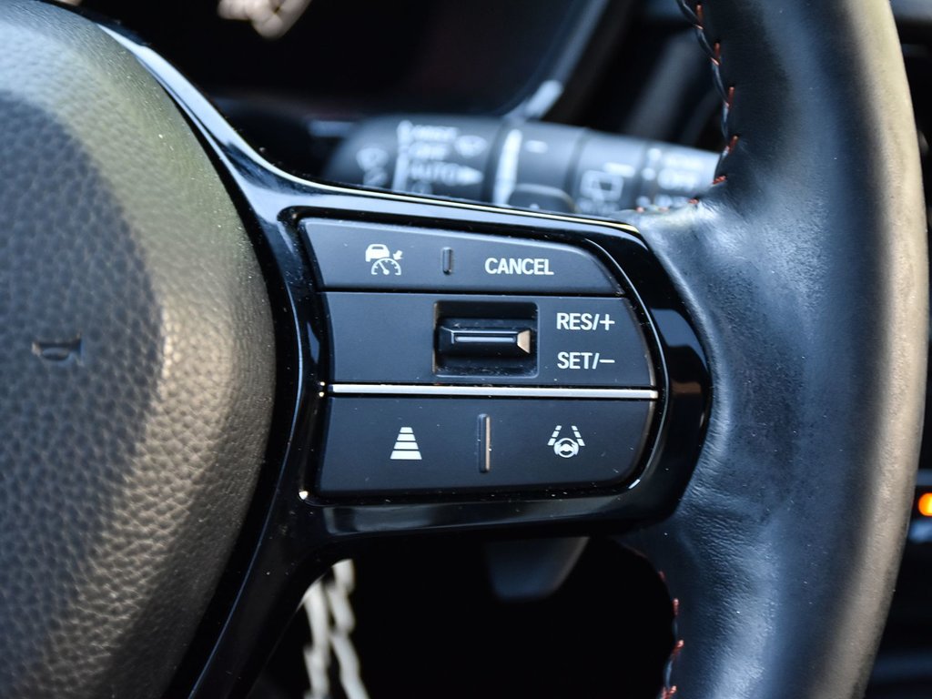 2024 Honda CR-V HYBRID Touring in Mississauga, Ontario - 21 - w1024h768px