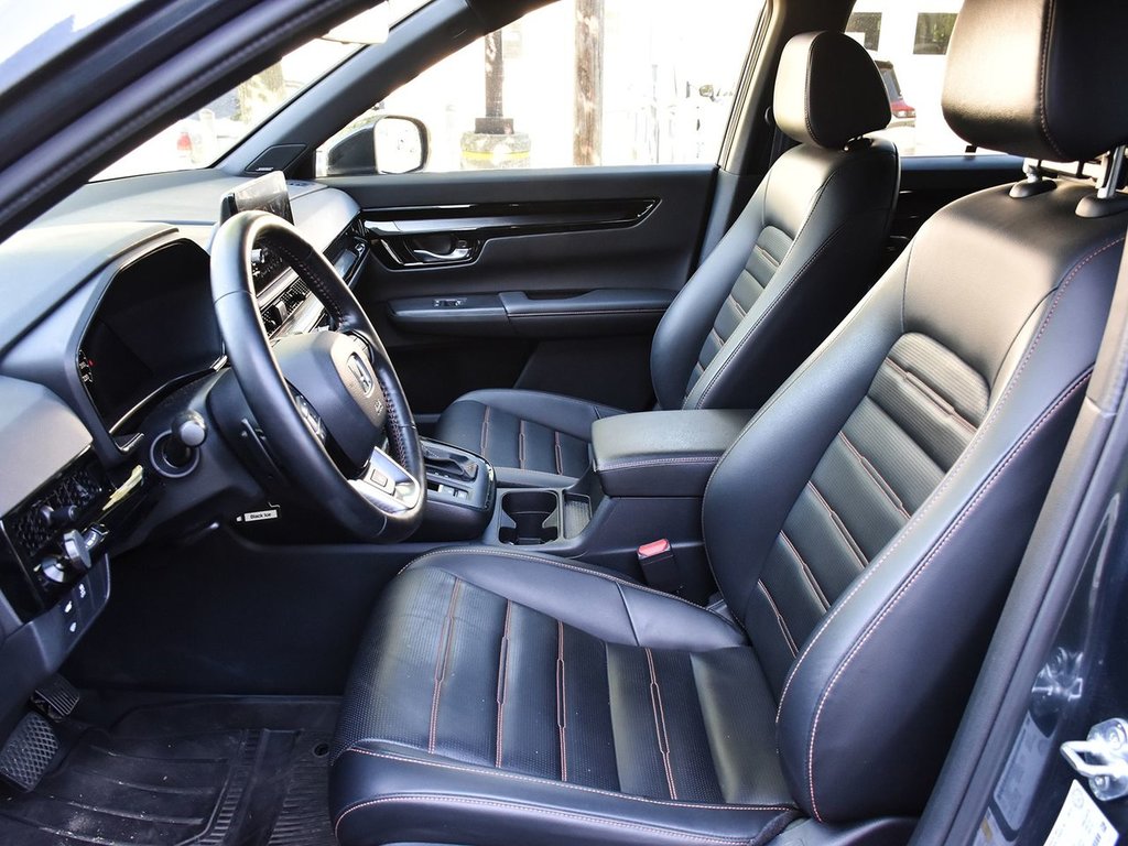 2024 Honda CR-V HYBRID TOURING in Mississauga, Ontario - 9 - w1024h768px