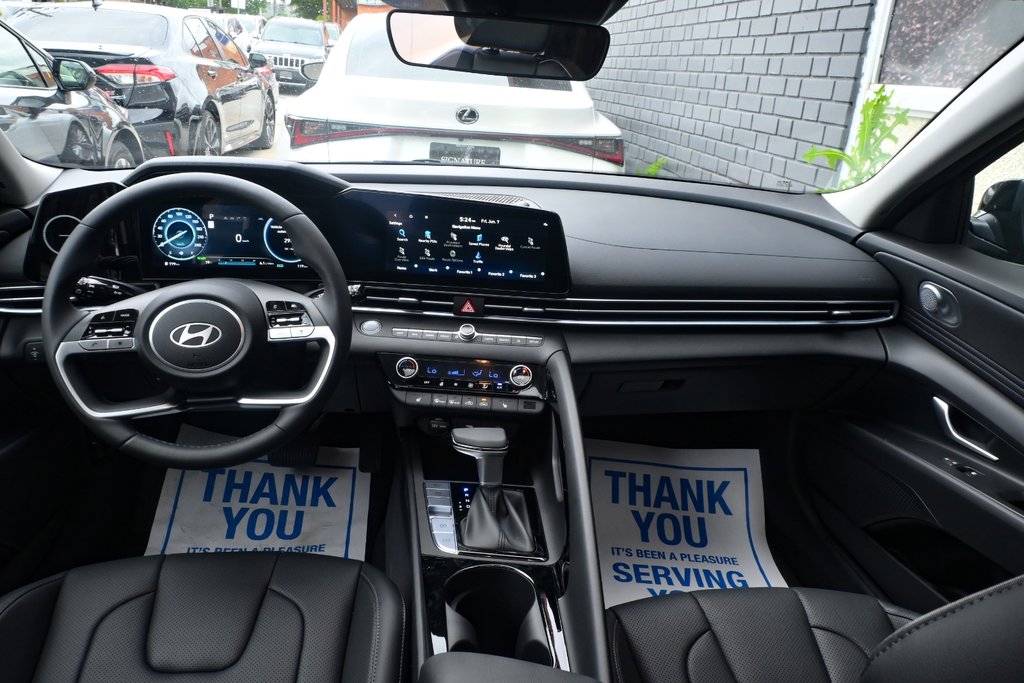 2025 Hyundai Elantra Hybrid Luxury in Mississauga, Ontario - 10 - w1024h768px