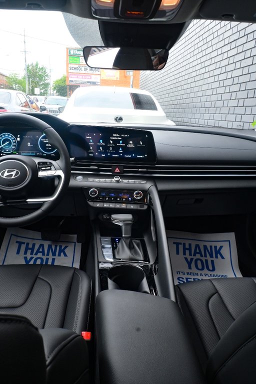 2025 Hyundai Elantra Hybrid Luxury in Mississauga, Ontario - 11 - w1024h768px