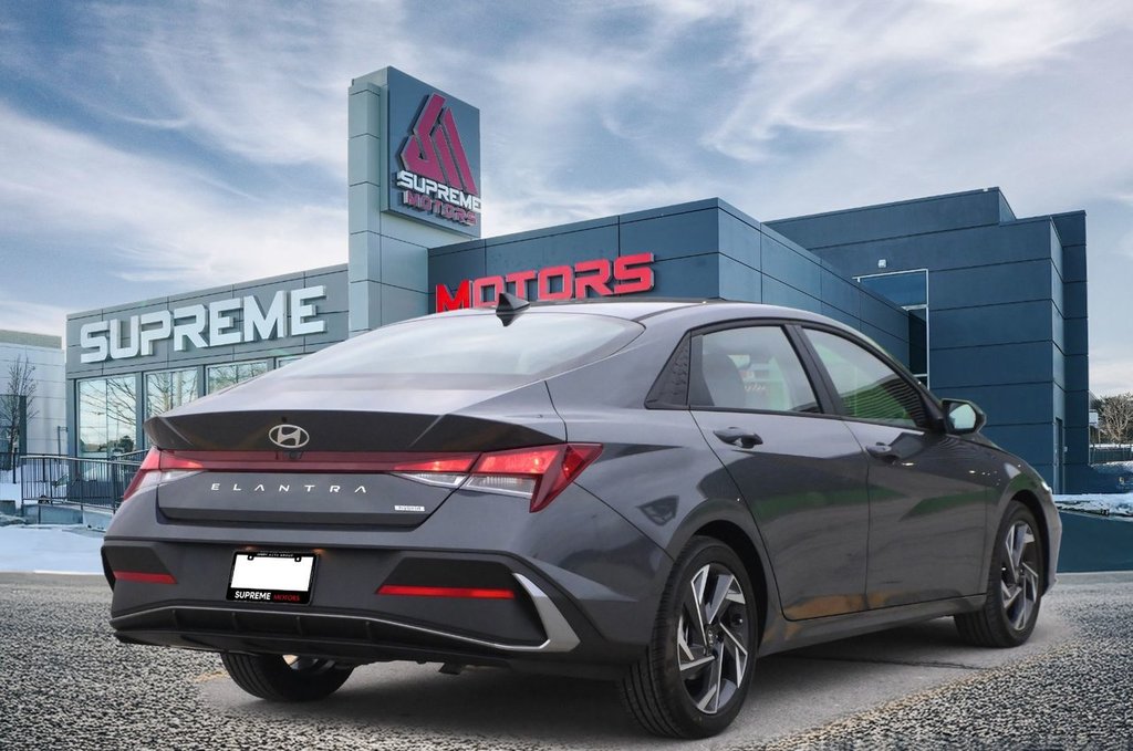 2025 Hyundai Elantra Hybrid Luxury in Mississauga, Ontario - 9 - w1024h768px