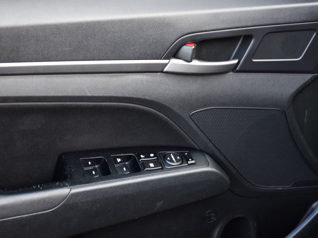 2018 Hyundai Elantra GL SE in Mississauga, Ontario - 8 - w1024h768px
