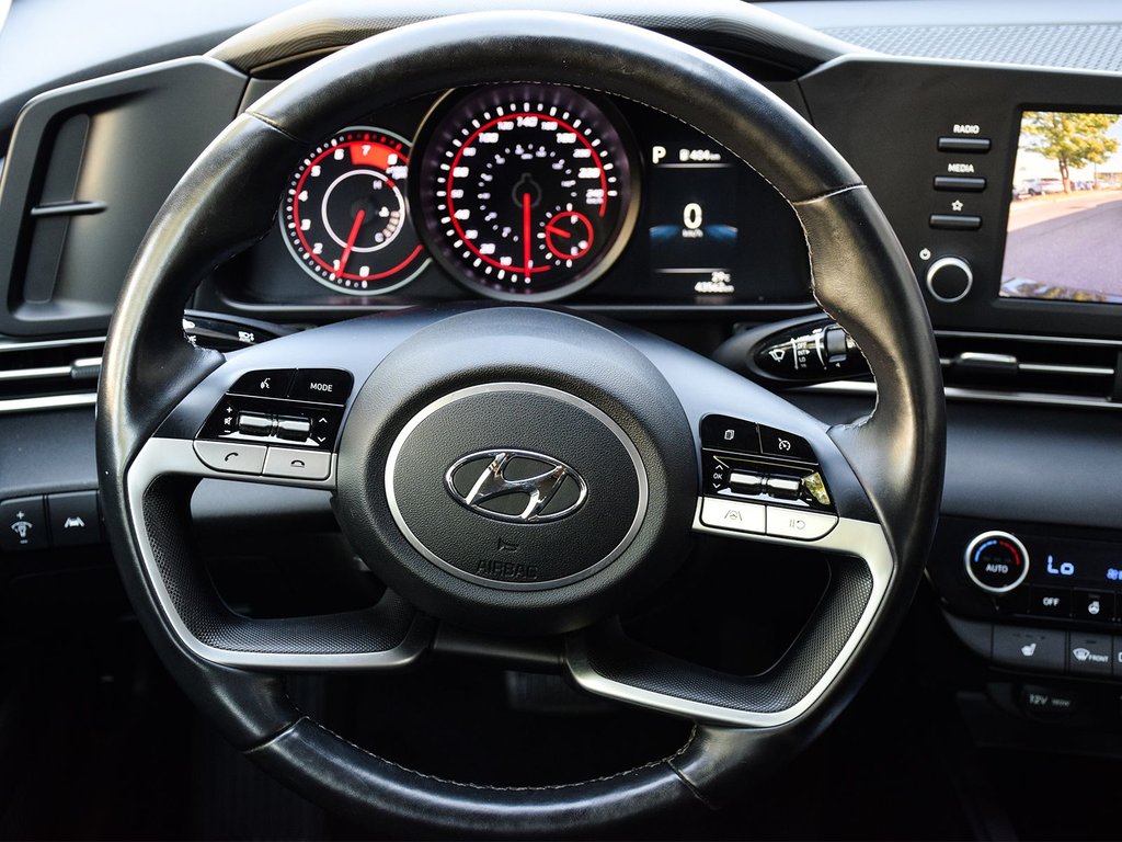 2022 Hyundai Elantra Preferred in Mississauga, Ontario - 19 - w1024h768px
