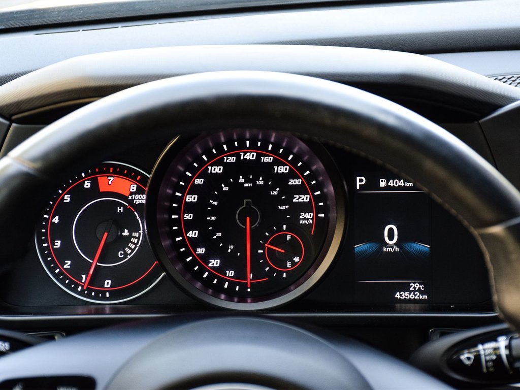 2022 Hyundai Elantra Preferred in Mississauga, Ontario - 20 - w1024h768px