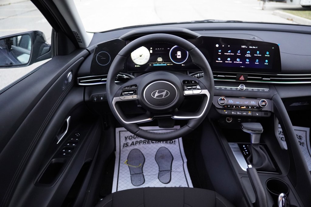 2024 Hyundai Elantra PREFERRED WITH SUN TECH in Mississauga, Ontario - 12 - w1024h768px