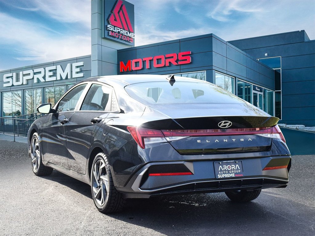 2024 Hyundai Elantra LUXURY in Mississauga, Ontario - 6 - w1024h768px