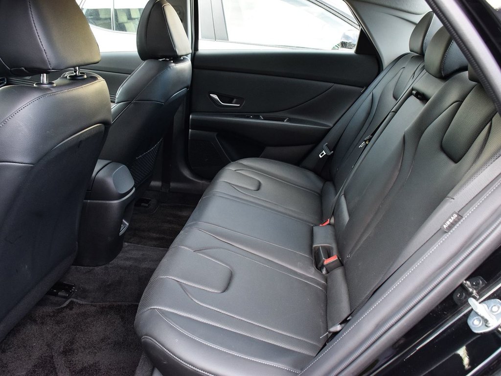 2024 Hyundai Elantra LUXURY in Mississauga, Ontario - 13 - w1024h768px