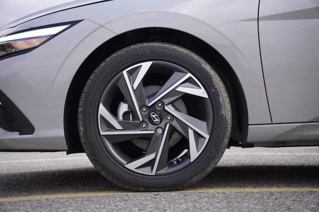 2025 Hyundai Elantra PREFERRED WITH SUN TECH in Mississauga, Ontario - 28 - w1024h768px