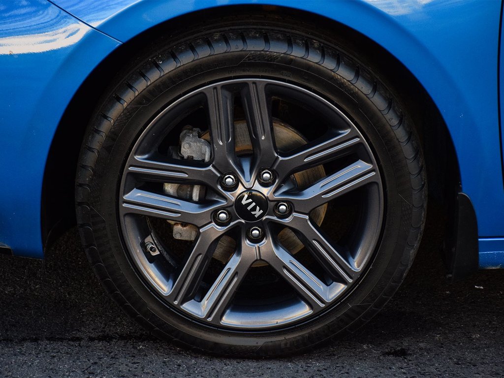 2021 Kia Forte EX+ in Mississauga, Ontario - 5 - w1024h768px