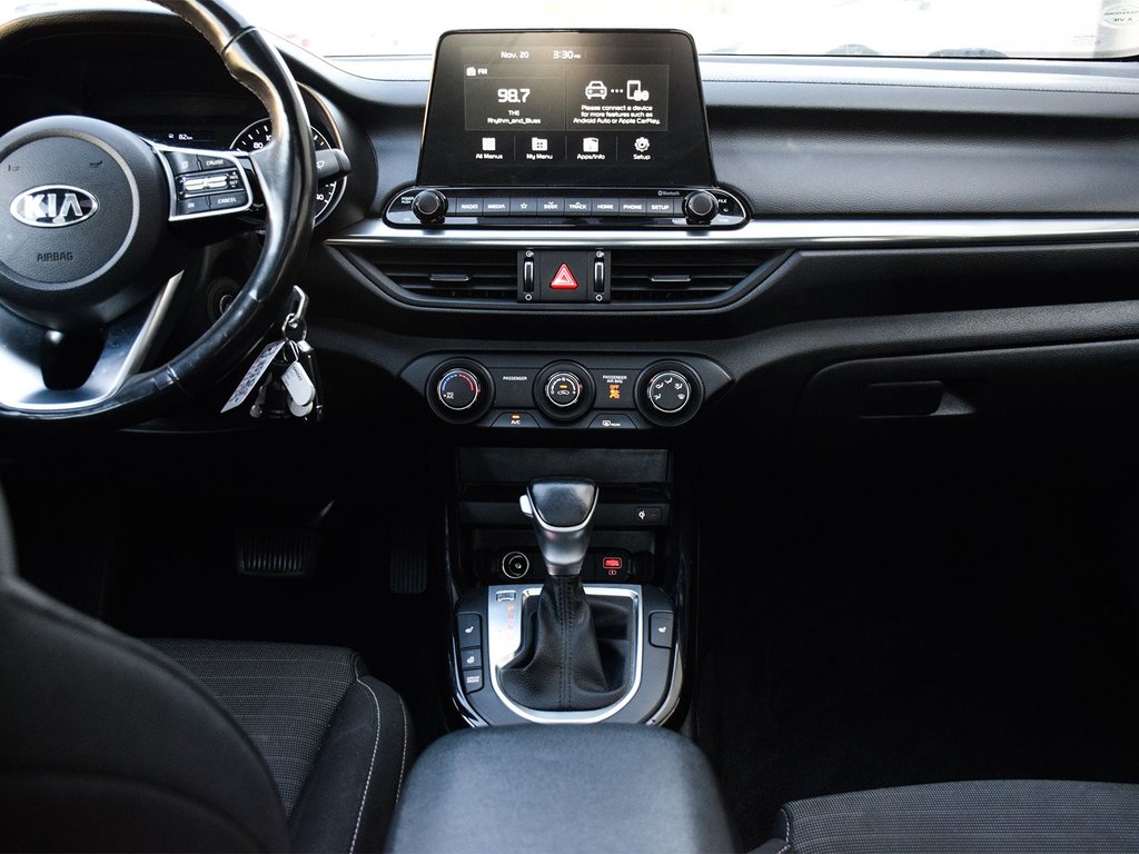 2021 Kia Forte EX+ in Mississauga, Ontario - 13 - w1024h768px