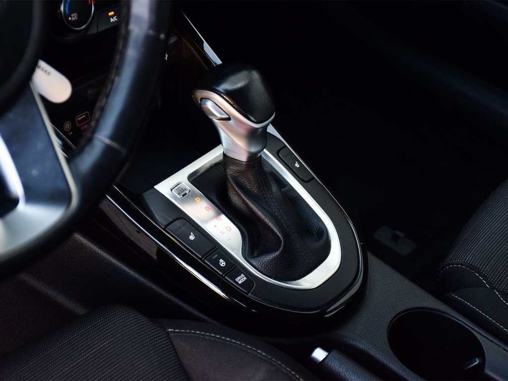 2021 Kia Forte EX+ in Mississauga, Ontario - 8 - w1024h768px