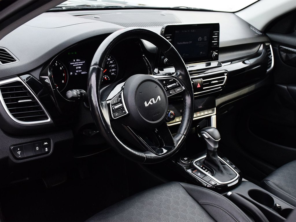 2023 Kia Seltos EX in Mississauga, Ontario - 8 - w1024h768px